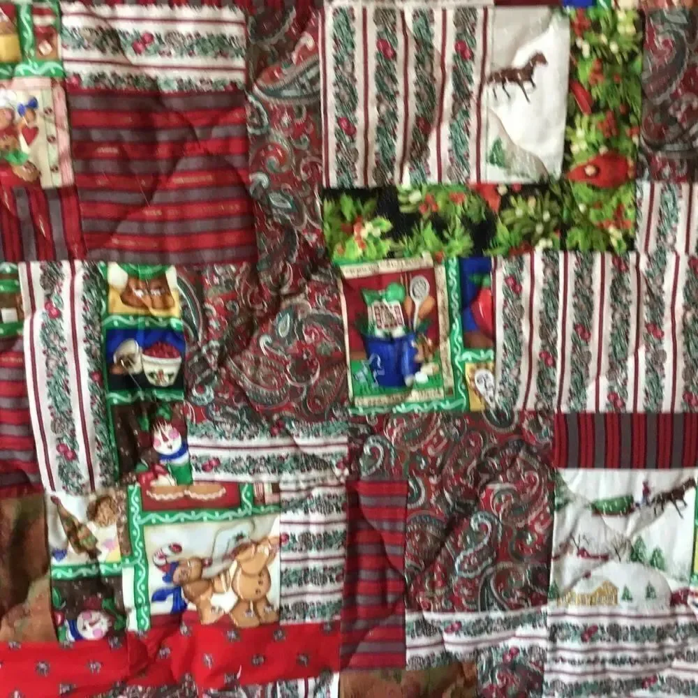 NWT Hand Crafted “Country Home” Christmas Large  Quilt
